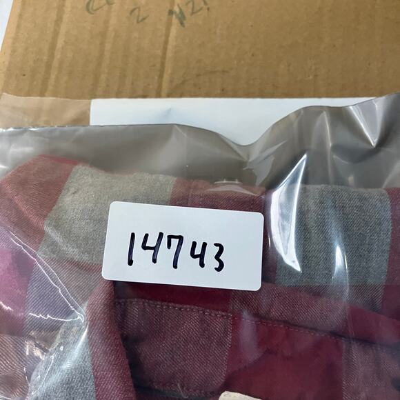 J.Crew Casual Button Shirt Mens Size S Red Gray Plaid Long Sleeve Lightweight - Picture 8 of 8